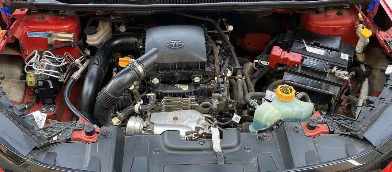 Engine bay view of a Tata Nexon 2017-2023