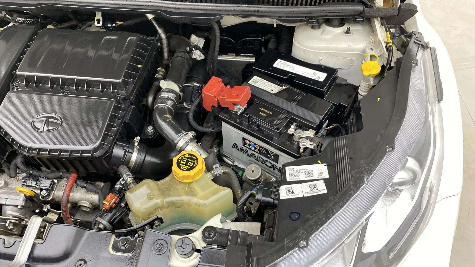 Engine bay of a Tata Nexon 2017-2023
