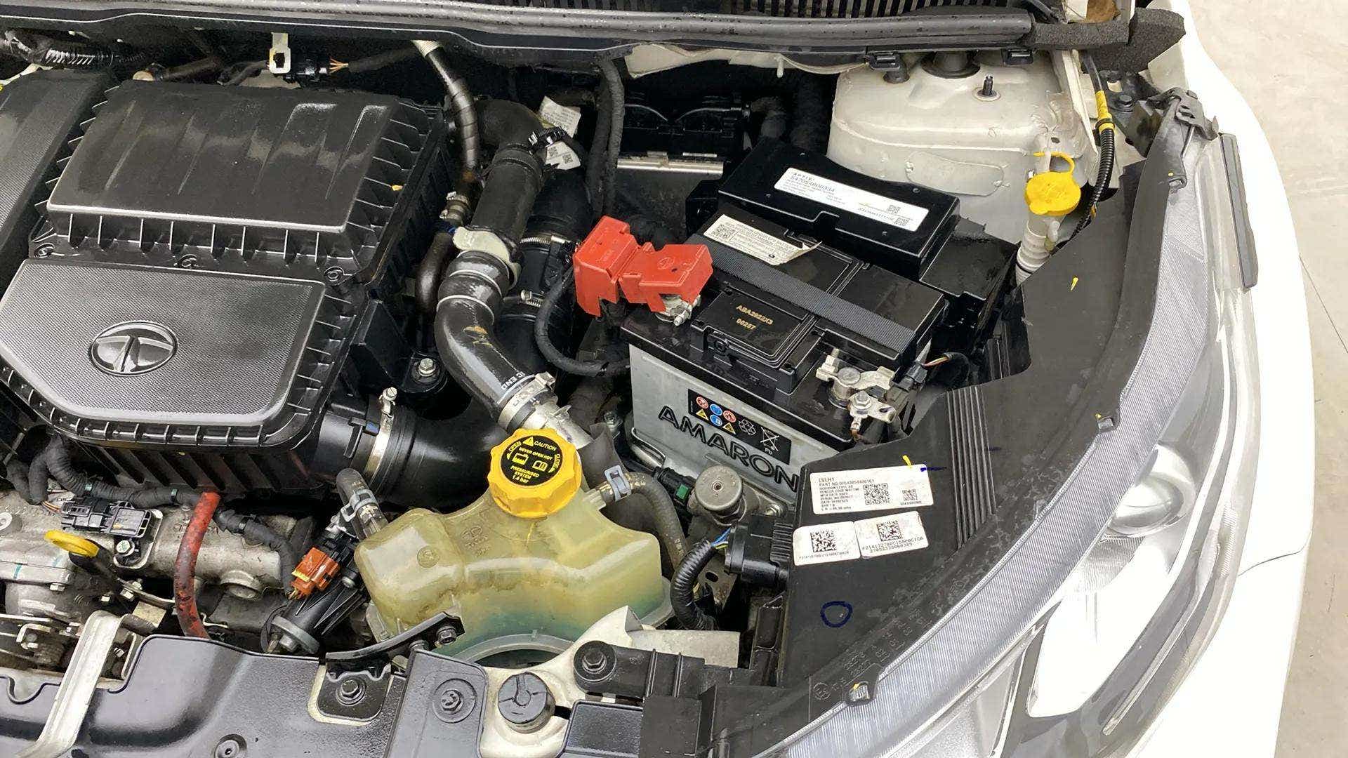 Engine bay of a Tata Nexon 2017-2023