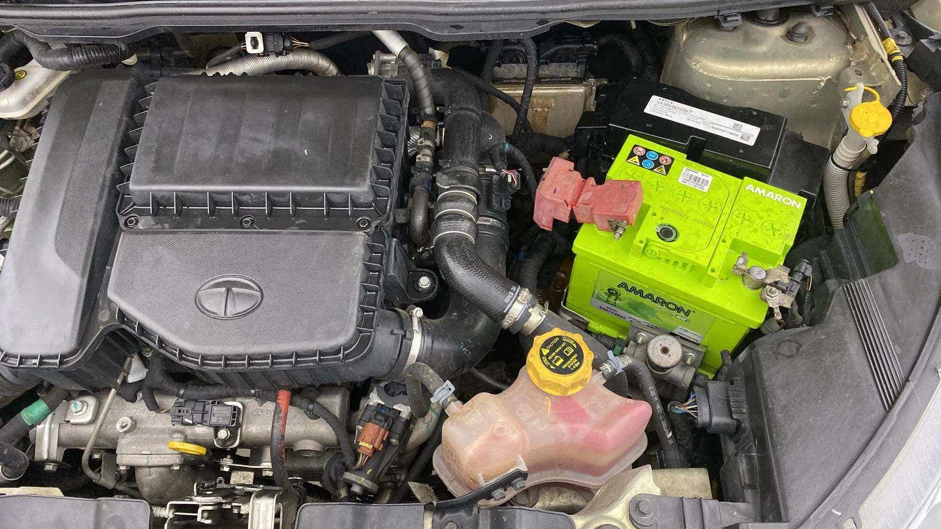 Engine bay of a Tata Nexon 2017-2023