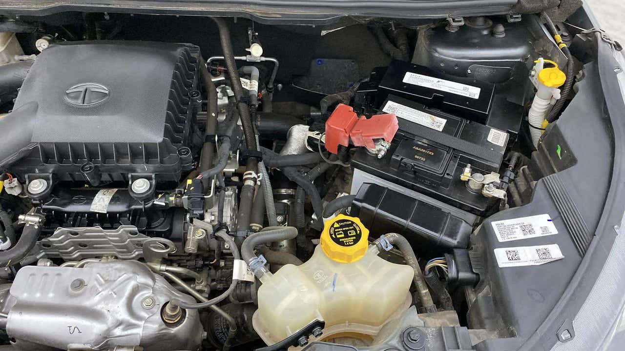 Engine bay view of a Tata Nexon 2017-2023