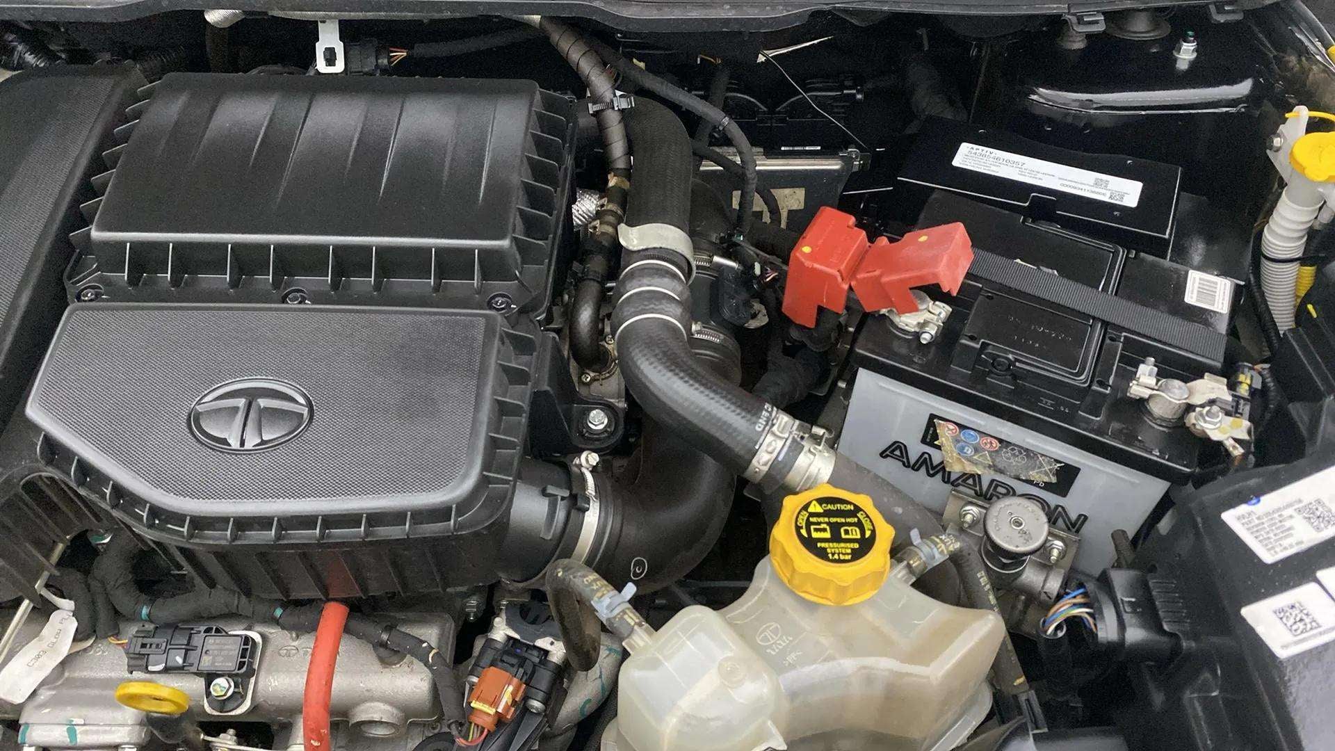 Engine bay of a Tata Nexon 2017-2023