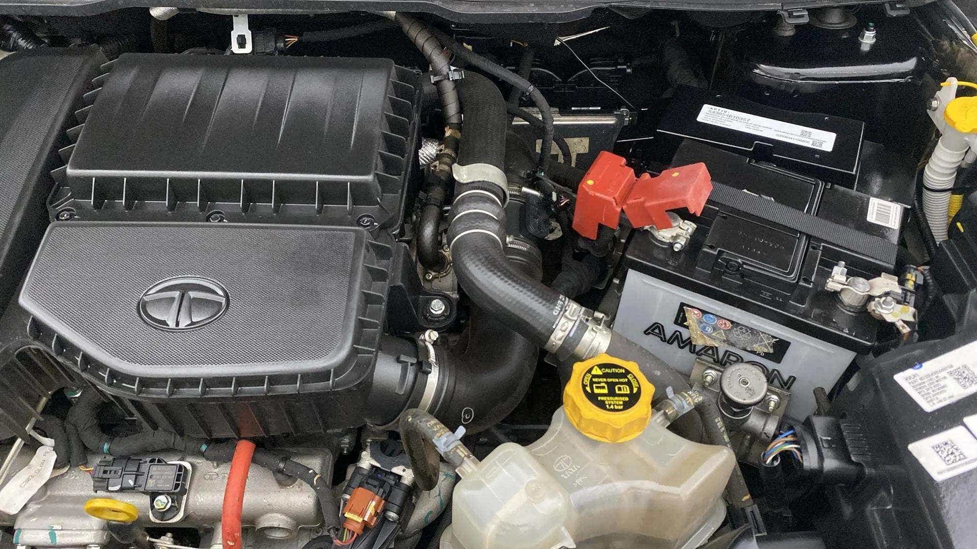 Engine bay of a Tata Nexon 2017-2023