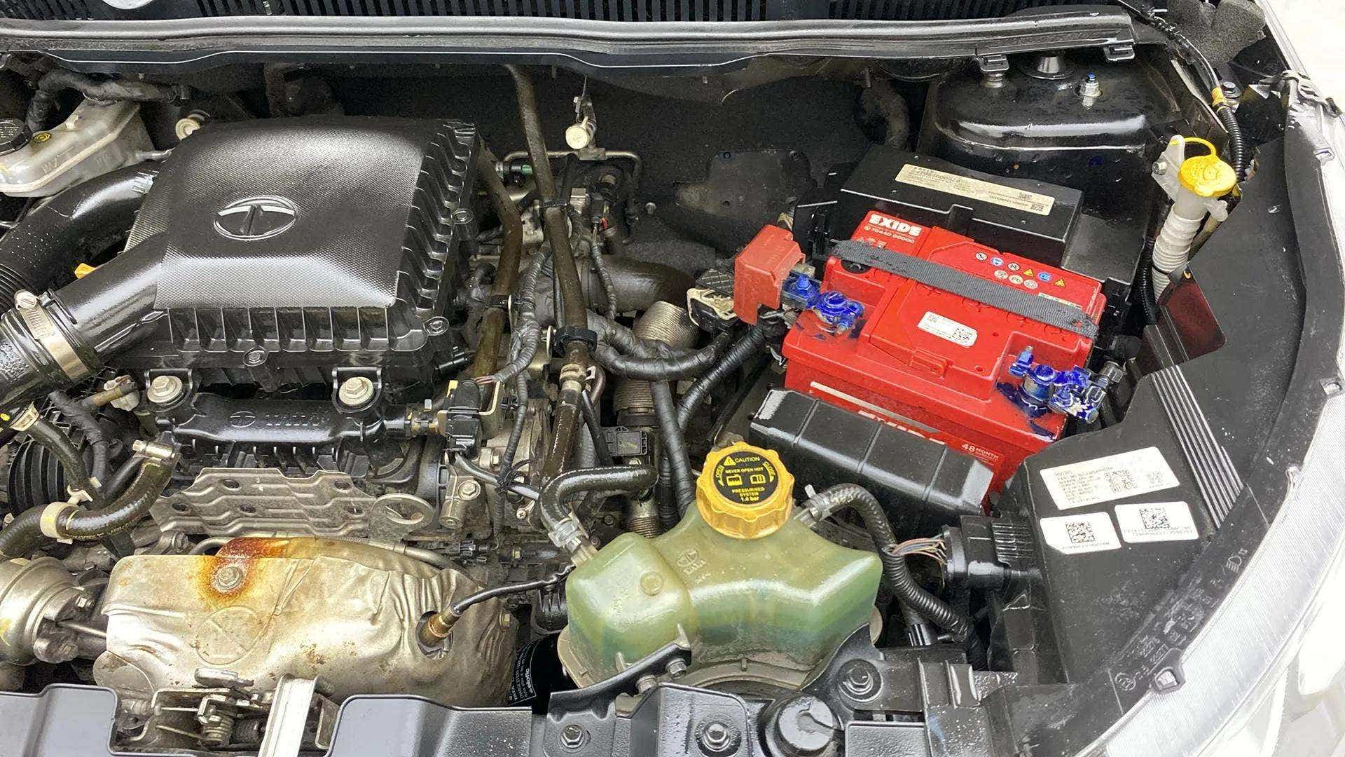 Engine bay of a Tata Nexon 2017-2023