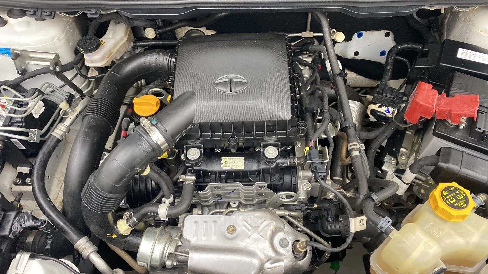 Engine bay of a Tata Nexon 2017-2023