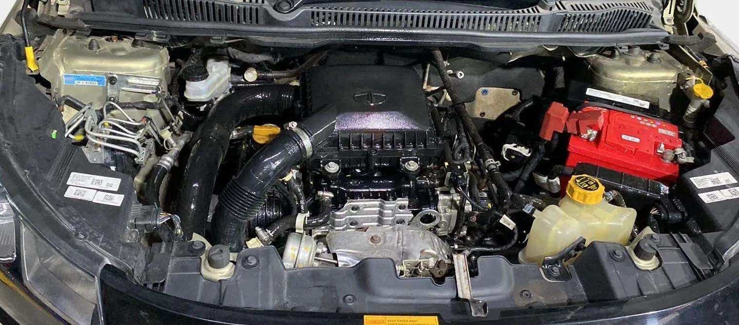 Engine bay of a Tata Nexon 2017-2023