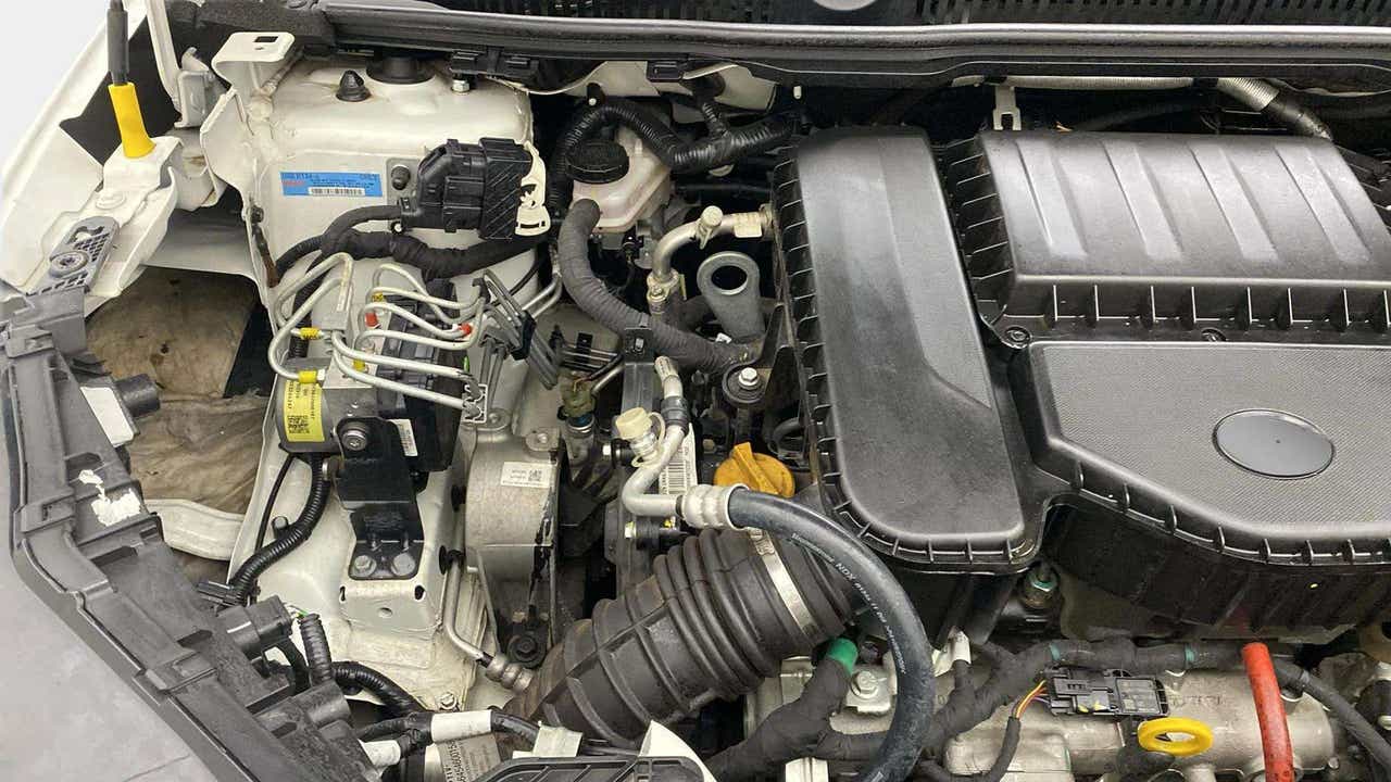 Engine bay of a Tata Nexon 2017-2023