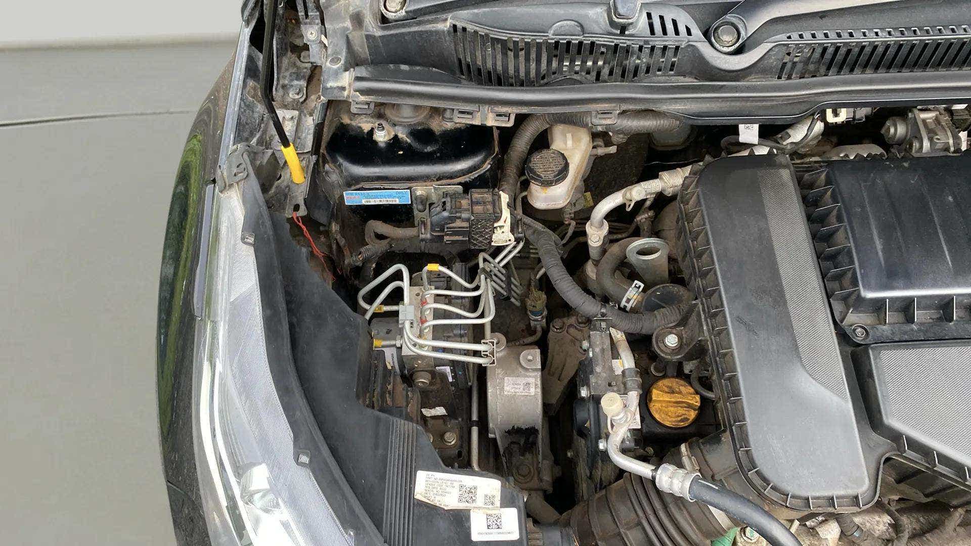 Engine bay view of a Tata Nexon 2017-2023
