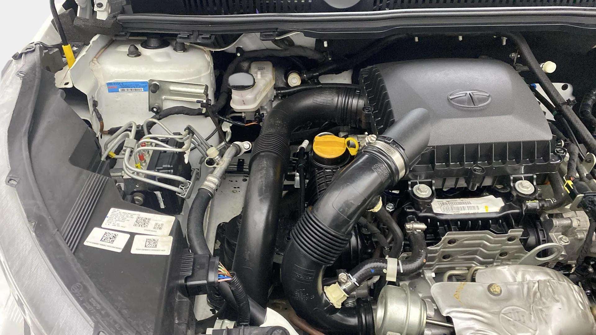 Engine bay view of a Tata Nexon 2017-2023