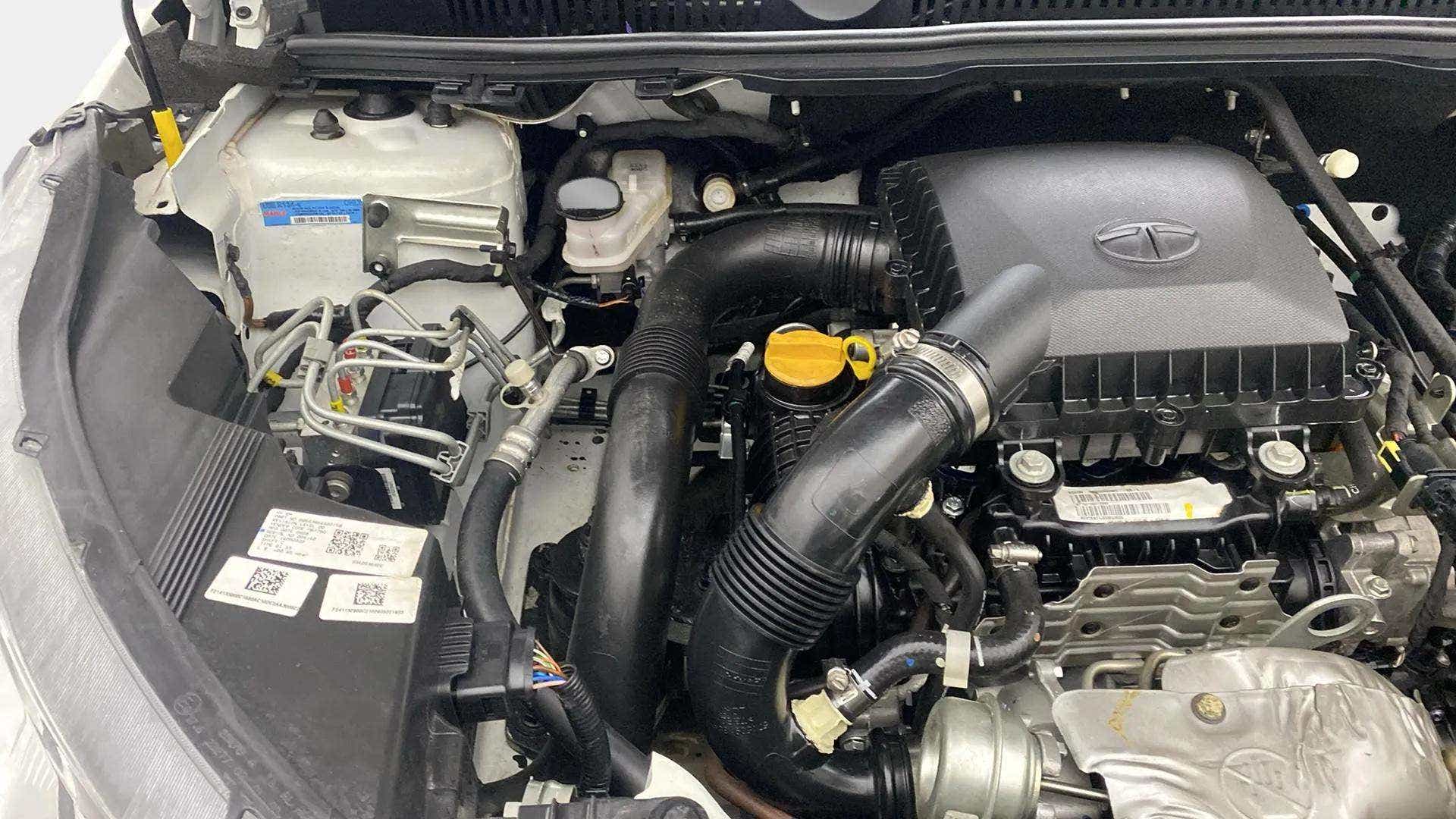 Engine bay view of a Tata Nexon 2017-2023