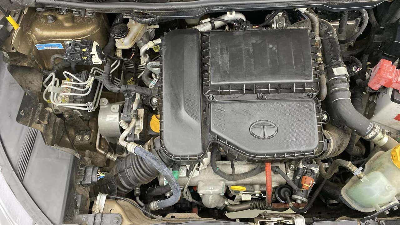 Engine bay of a Tata Nexon 2017-2023