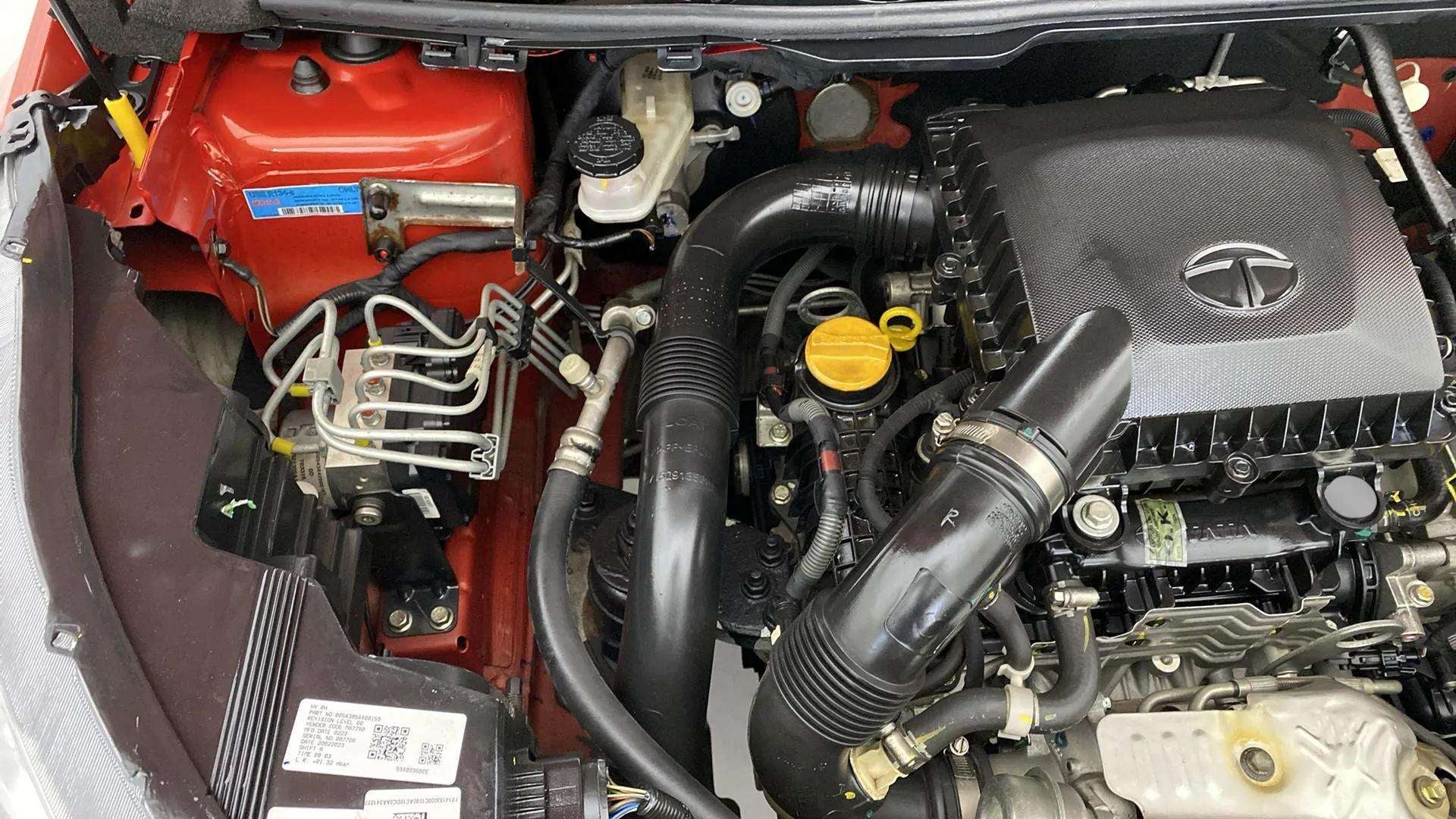Engine bay of a Tata Nexon 2017-2023