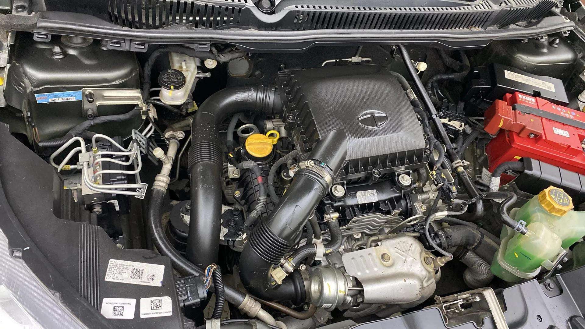 Engine bay of a Tata Nexon 2017-2023