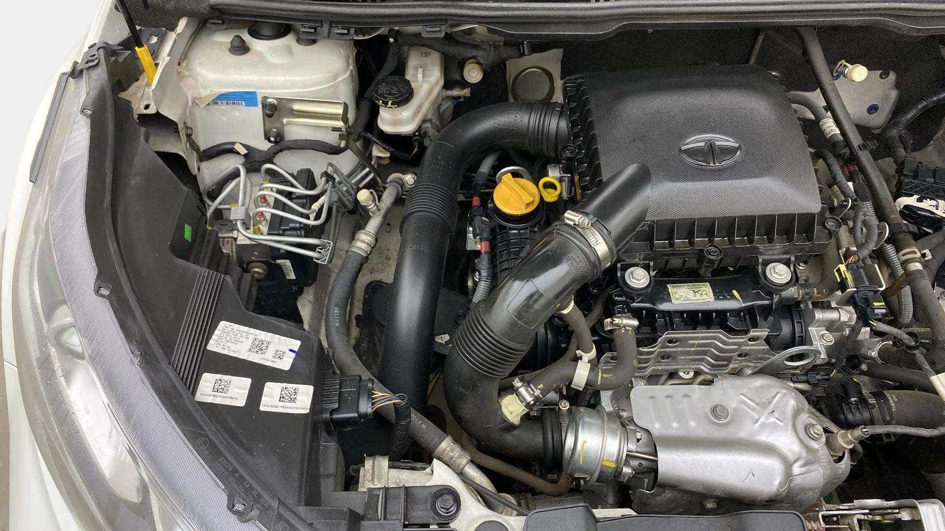 Engine bay of a Tata Nexon 2017-2023