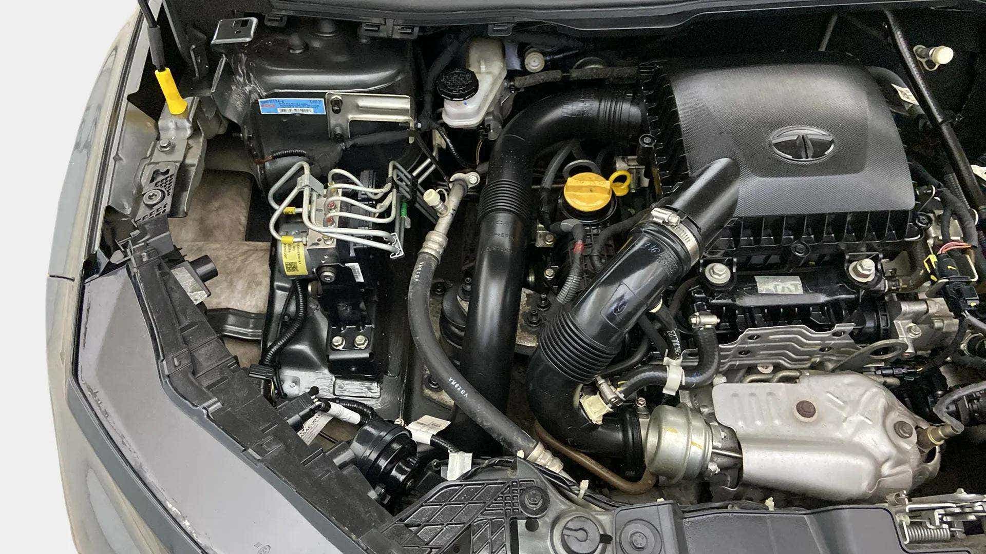 Engine bay of a Tata Nexon 2017-2023