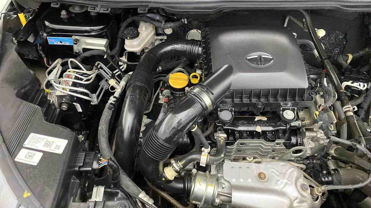 Engine bay of a Tata Nexon 2017-2023