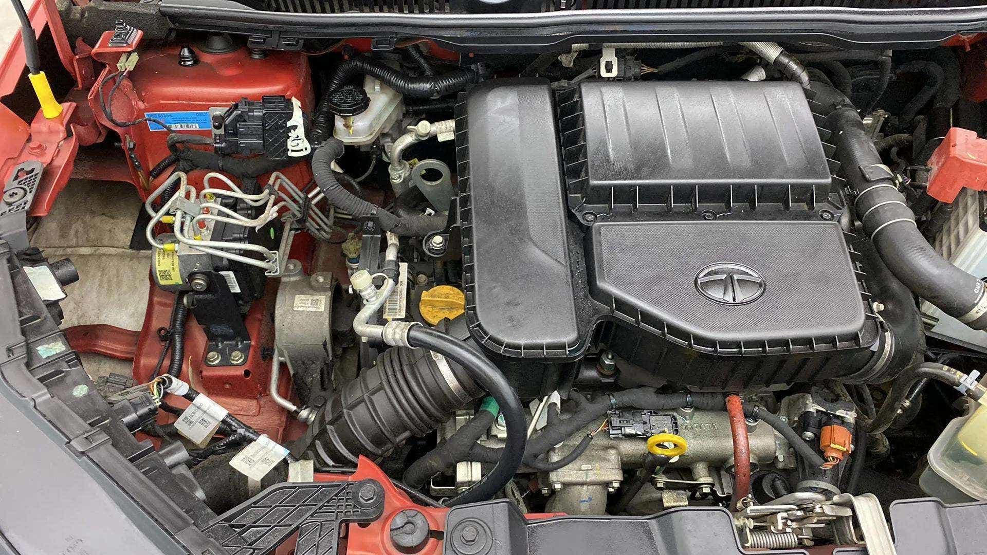 Engine bay of a Tata Nexon 2017-2023