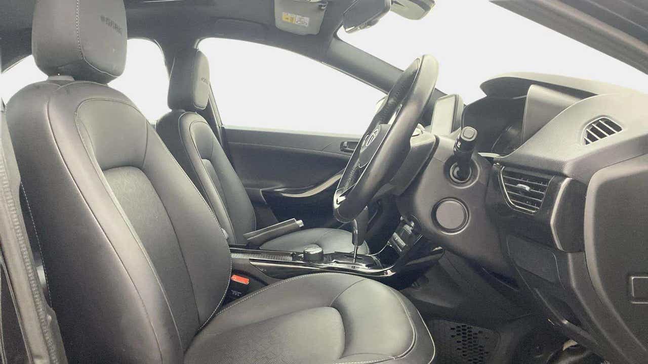 Front interior seats and dashboard of a Tata Nexon 2017-2023