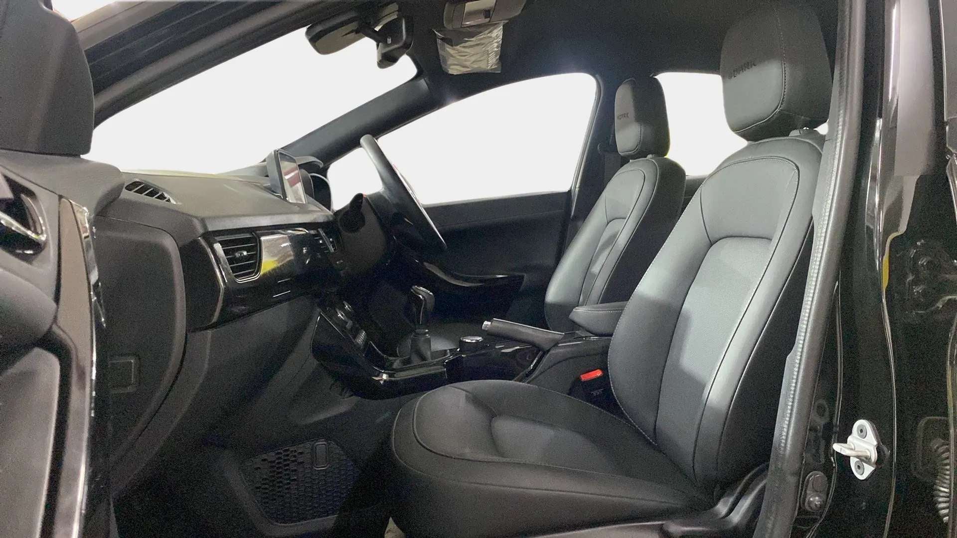 Front interior view of a Tata Nexon 2017-2023