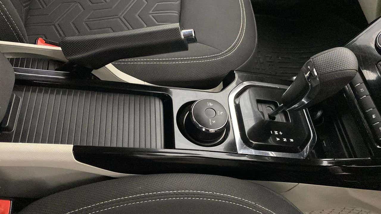 Center console and gear lever of a Tata Nexon 2017-2023