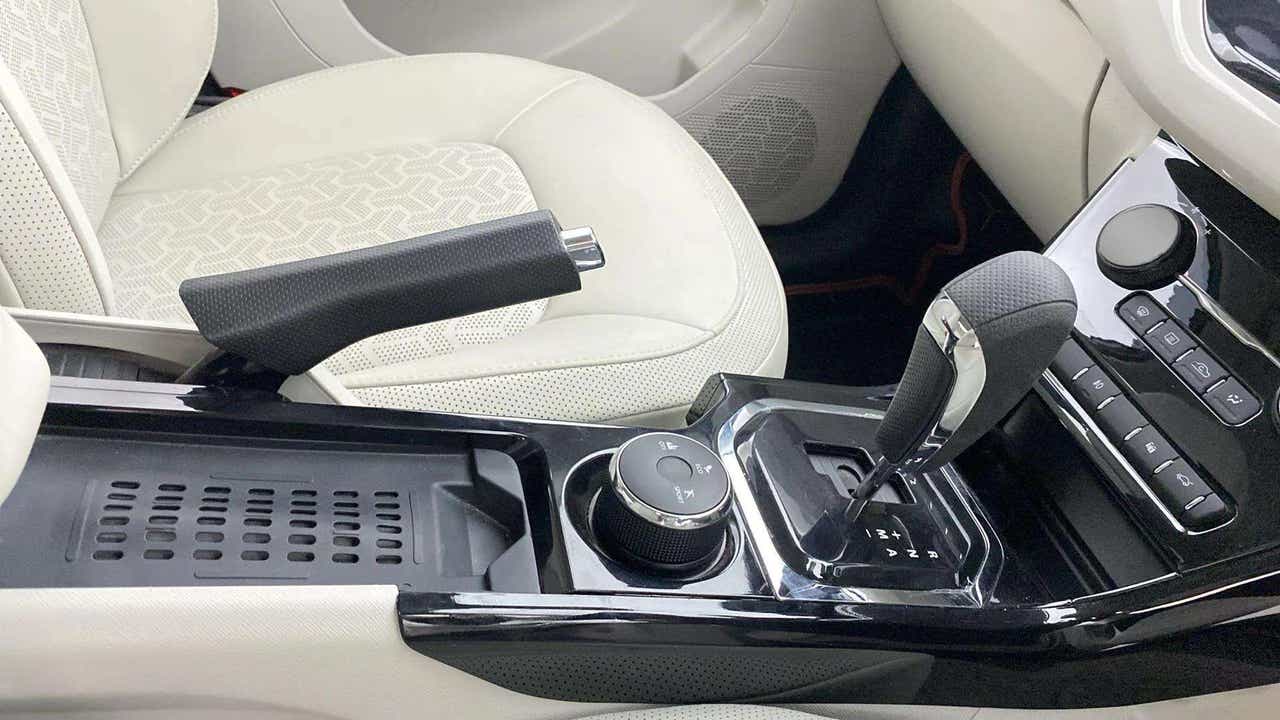Center console and gear lever of a Tata Nexon 2017-2023