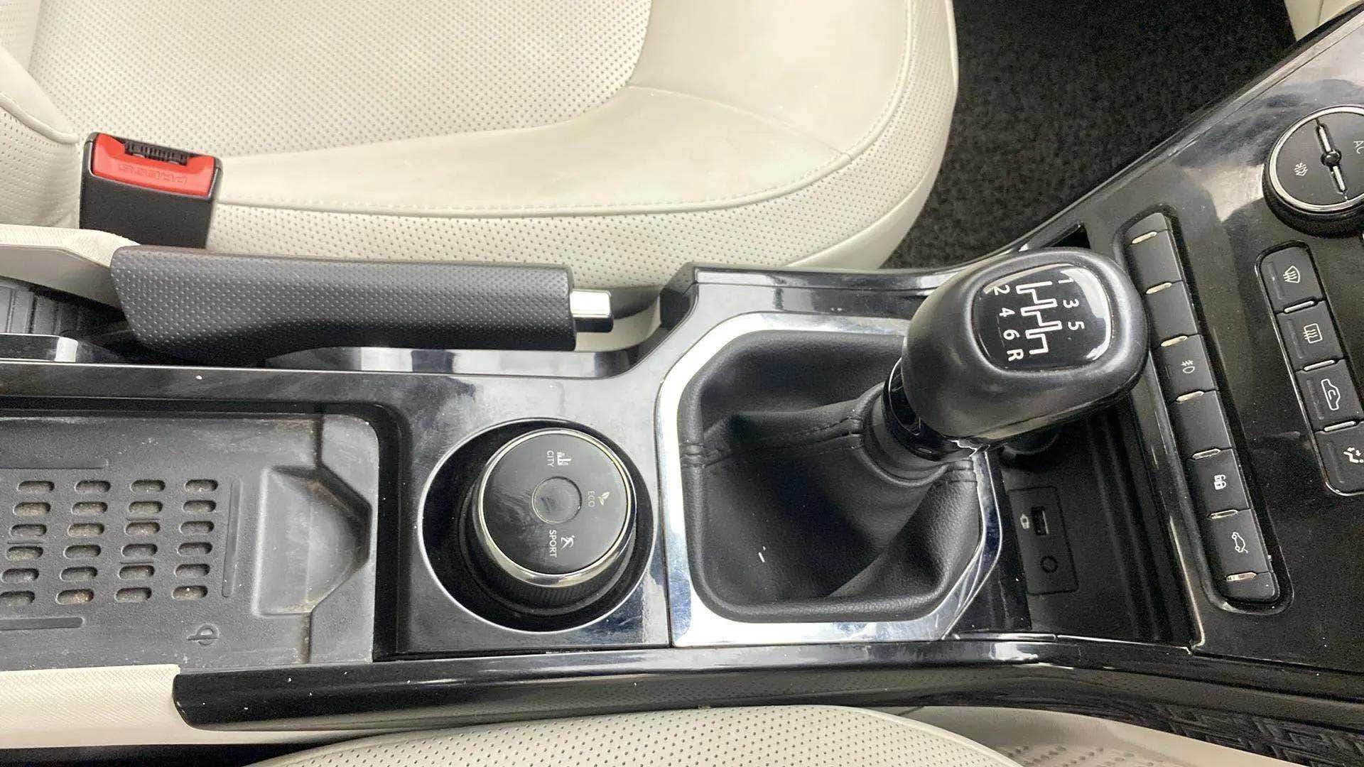 Gear lever and center console of a Tata Nexon 2017-2023