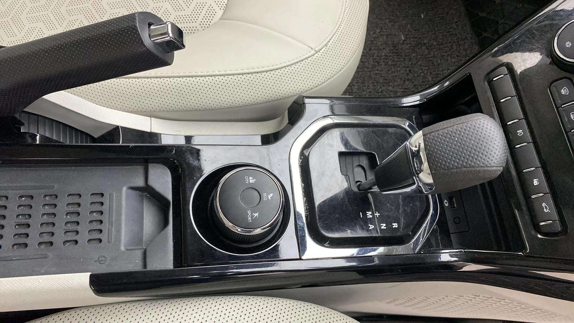 Center console view of a Tata Nexon 2017-2023