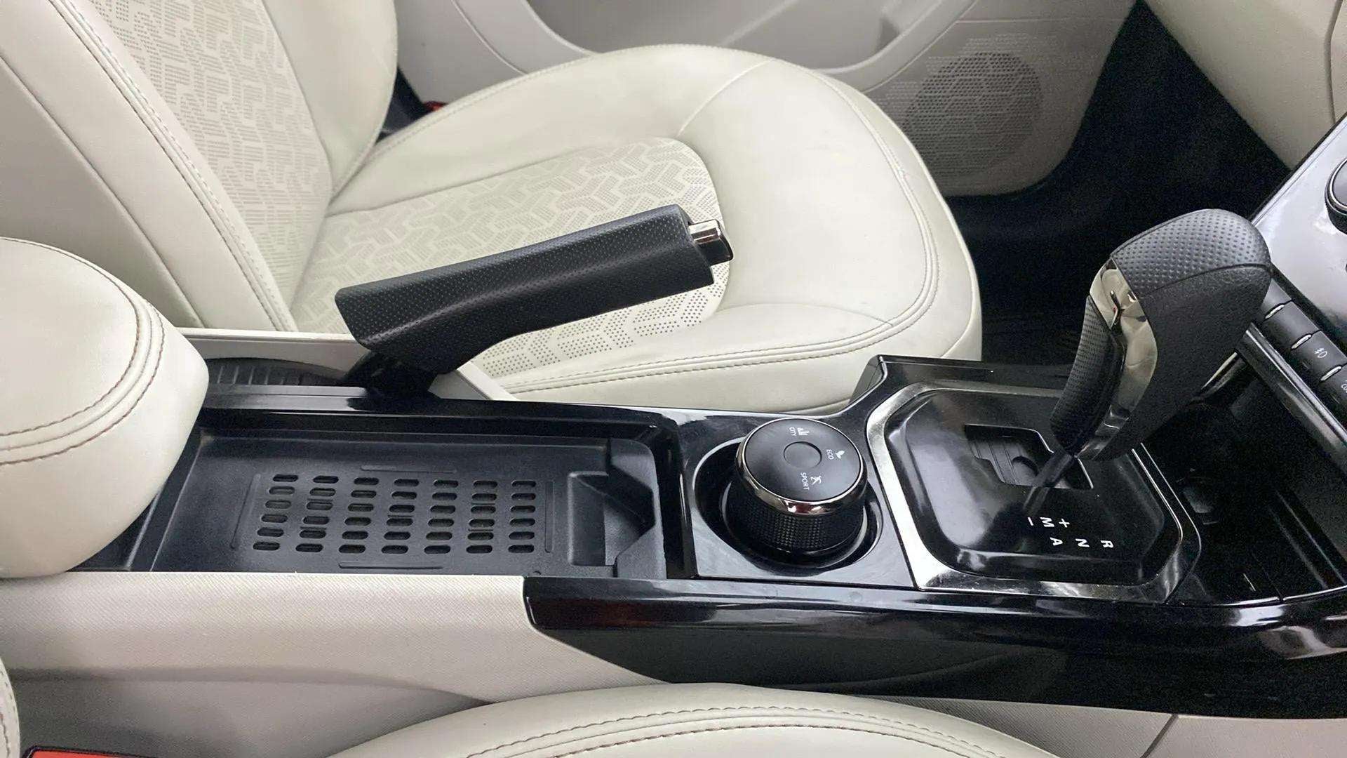 Center console view of a Tata Nexon 2017-2023