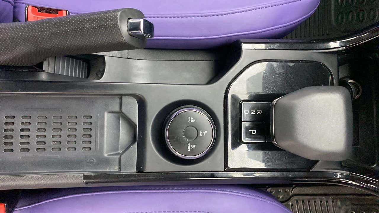Center console and gear selector of a Tata Nexon 2017-2023