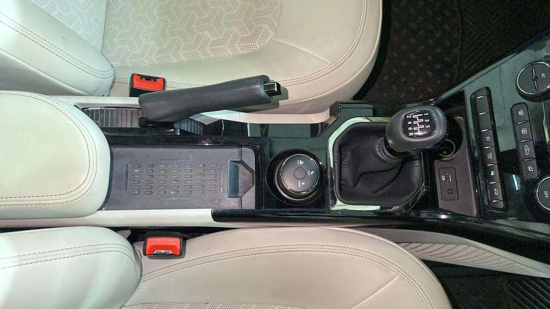 Center console and gear lever of a Tata Nexon 2017-2023