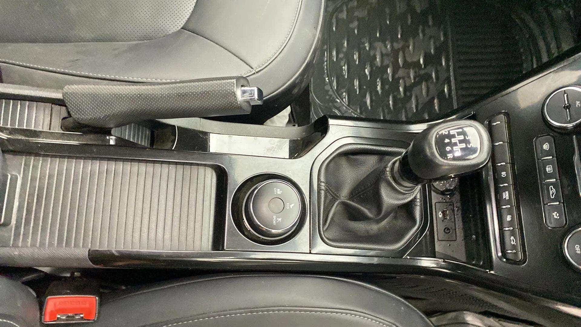 Interior gearshift and center console of a Tata Nexon 2017-2023