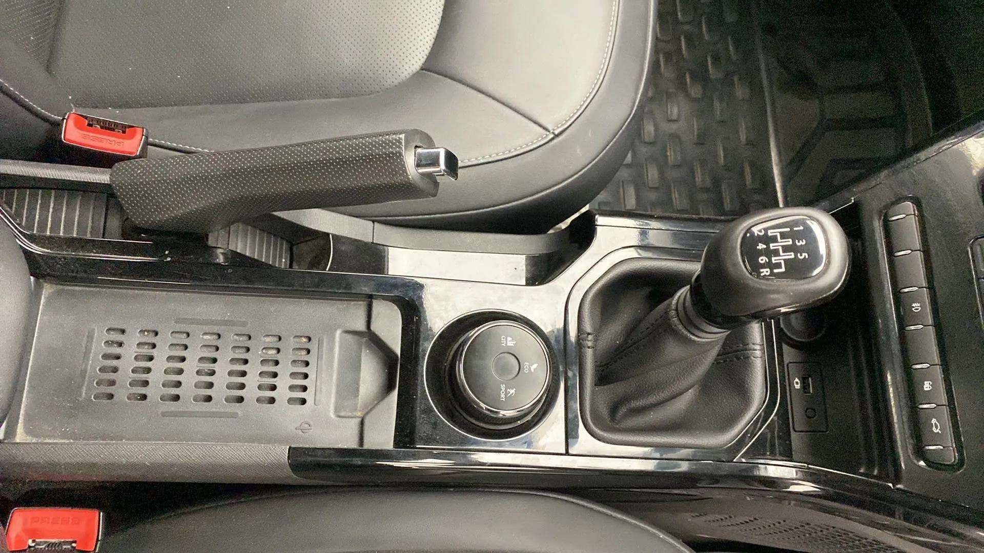 Gear lever and center console of a Tata Nexon 2017-2023