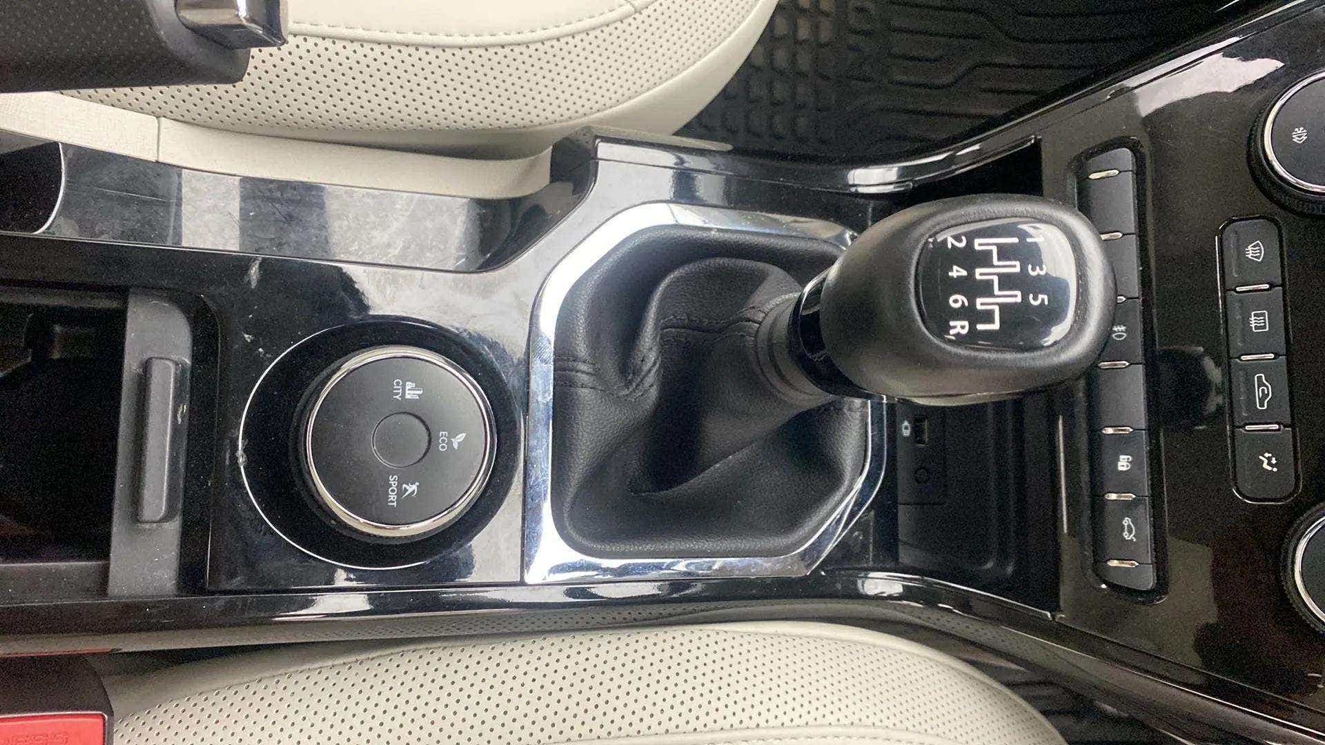 Center console and gear shifter of a Tata Nexon 2017-2023