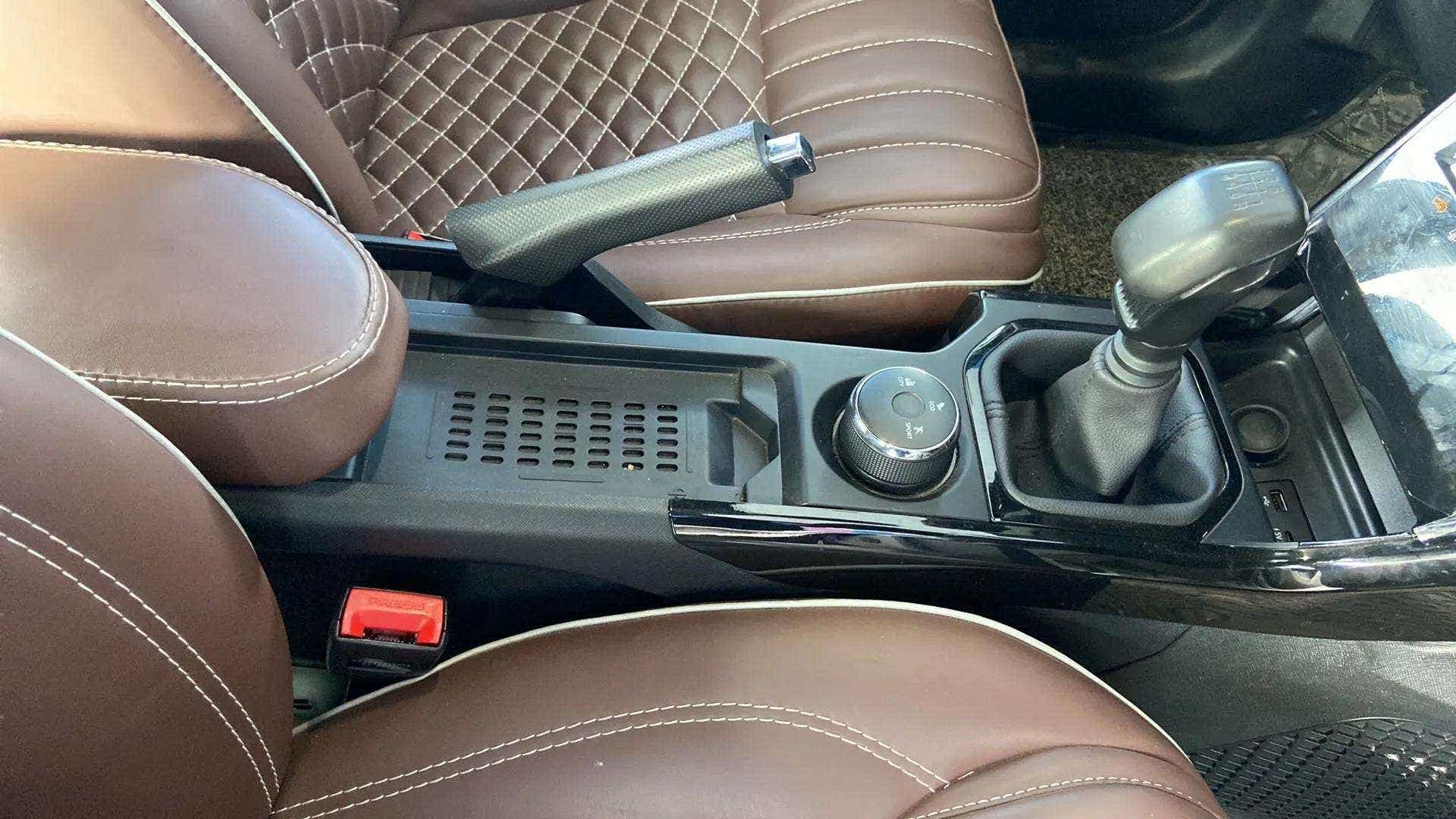 Center console and gear shifter of a Tata Nexon 2017-2023