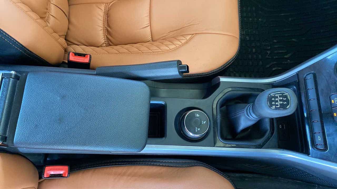 Center console and gear shifter of a Tata Nexon 2017-2023