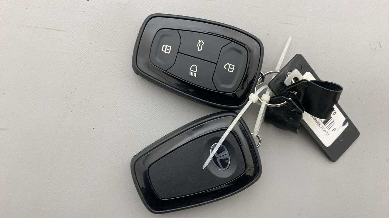 Car key fob set of a Tata Nexon 2017-2023