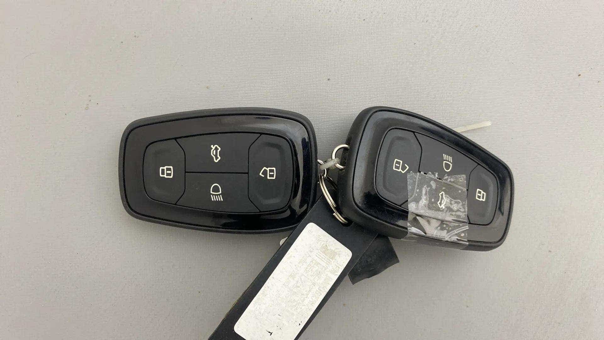 Key fobs of a Tata Nexon 2017-2023