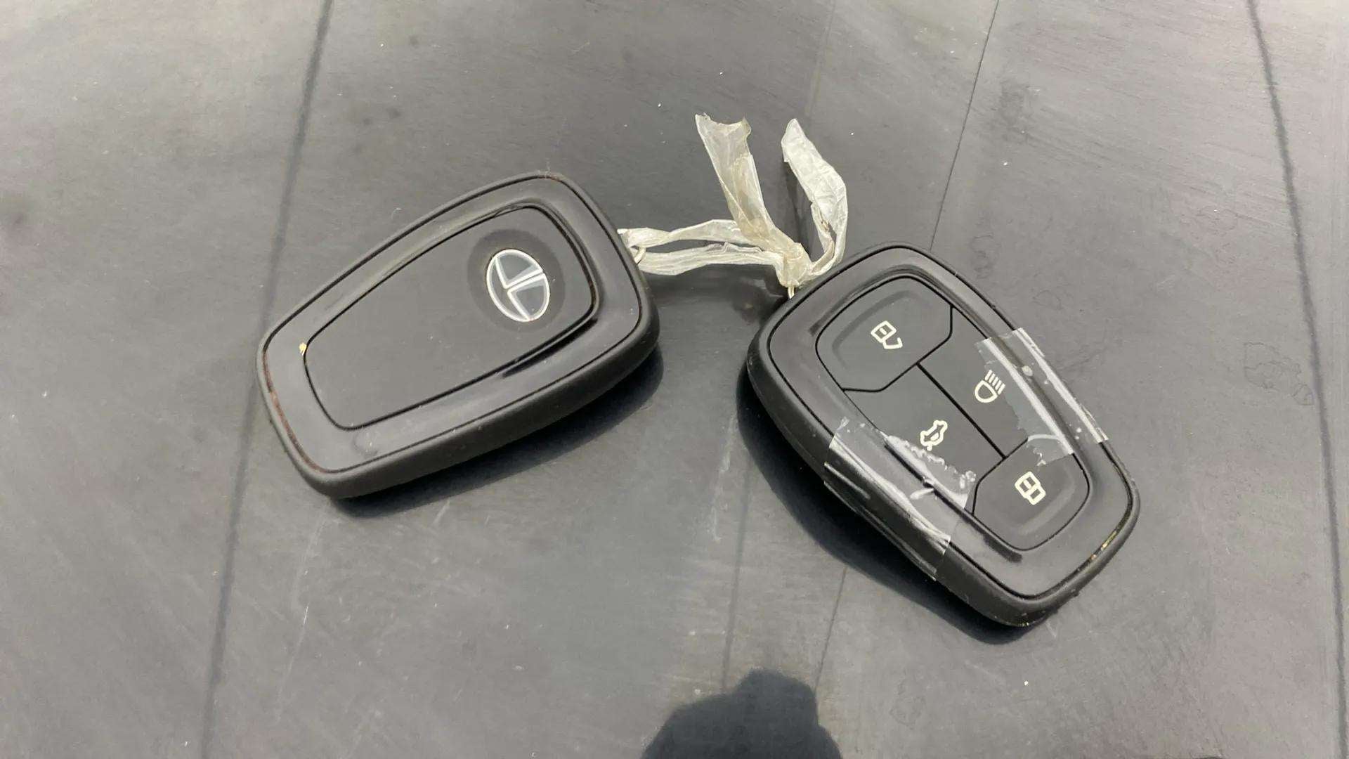 Key fob set of a Tata Nexon 2017-2023