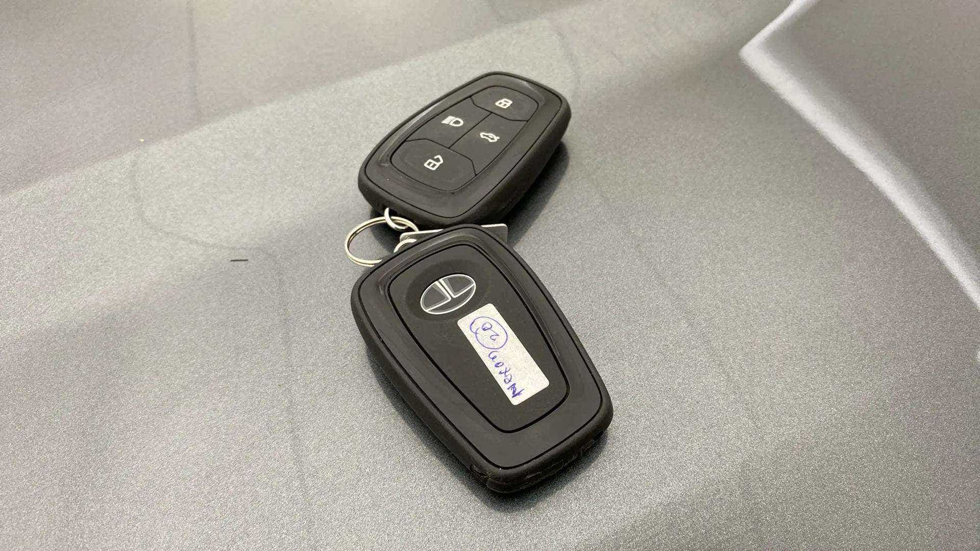 Key fob of a Tata Nexon 2017-2023