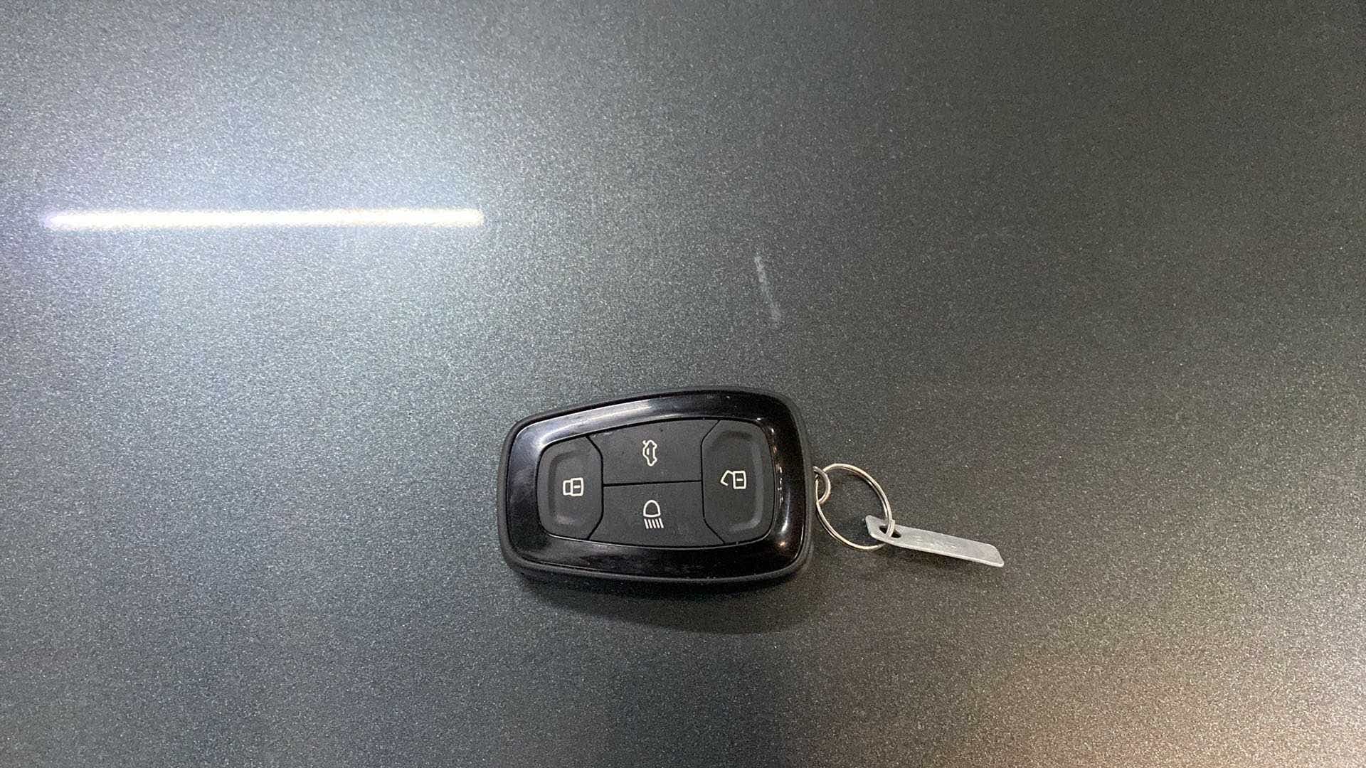 Key fob of a Tata Nexon 2017-2023