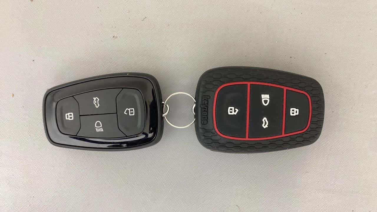 Key fobs of a Tata Nexon 2017-2023