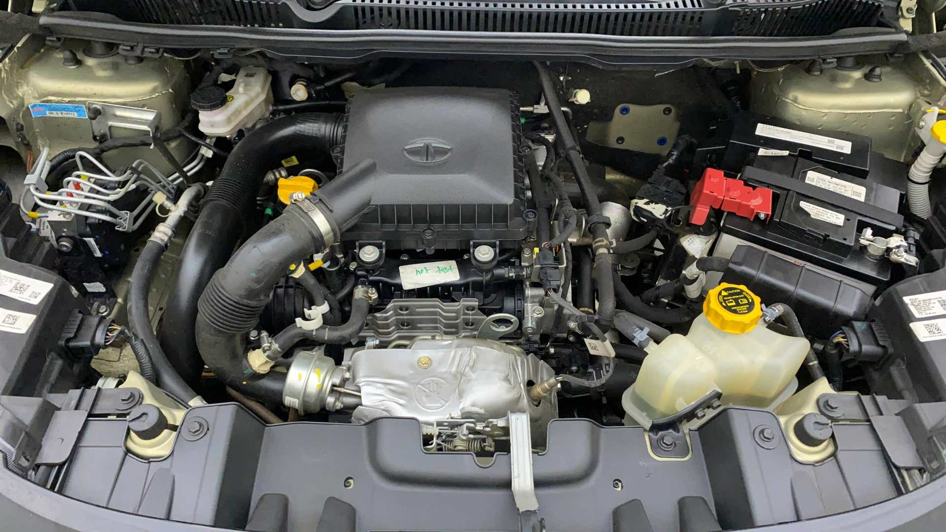 Engine bay of a Tata Nexon 2017-2023