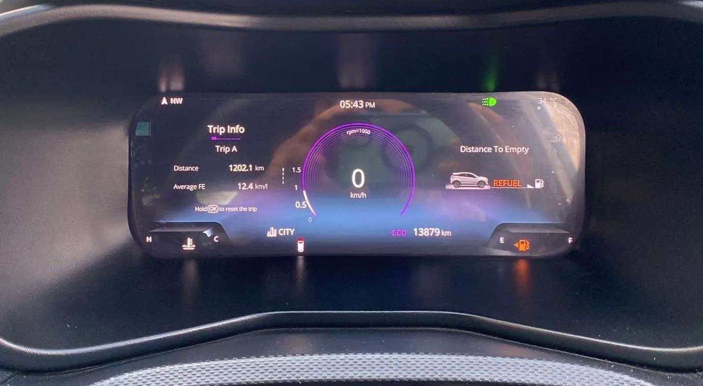 Instrument cluster display of a Tata Nexon 2017-2023