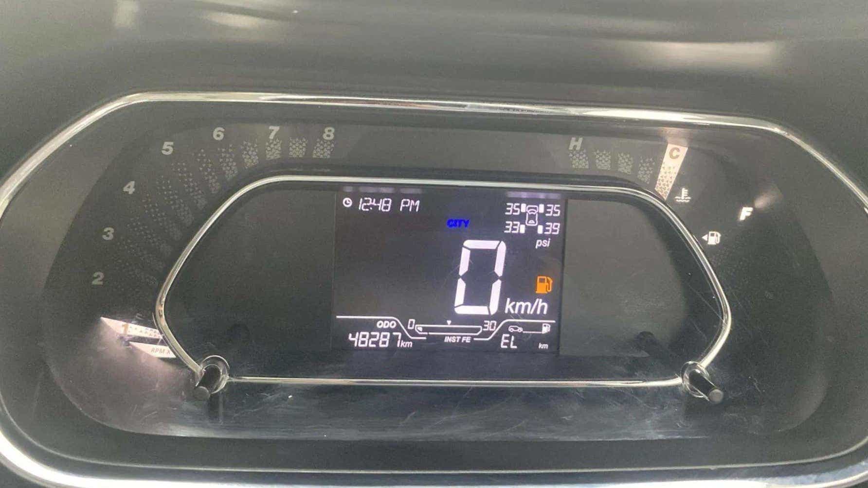 Instrument cluster view of a Tata Nexon 2017-2023