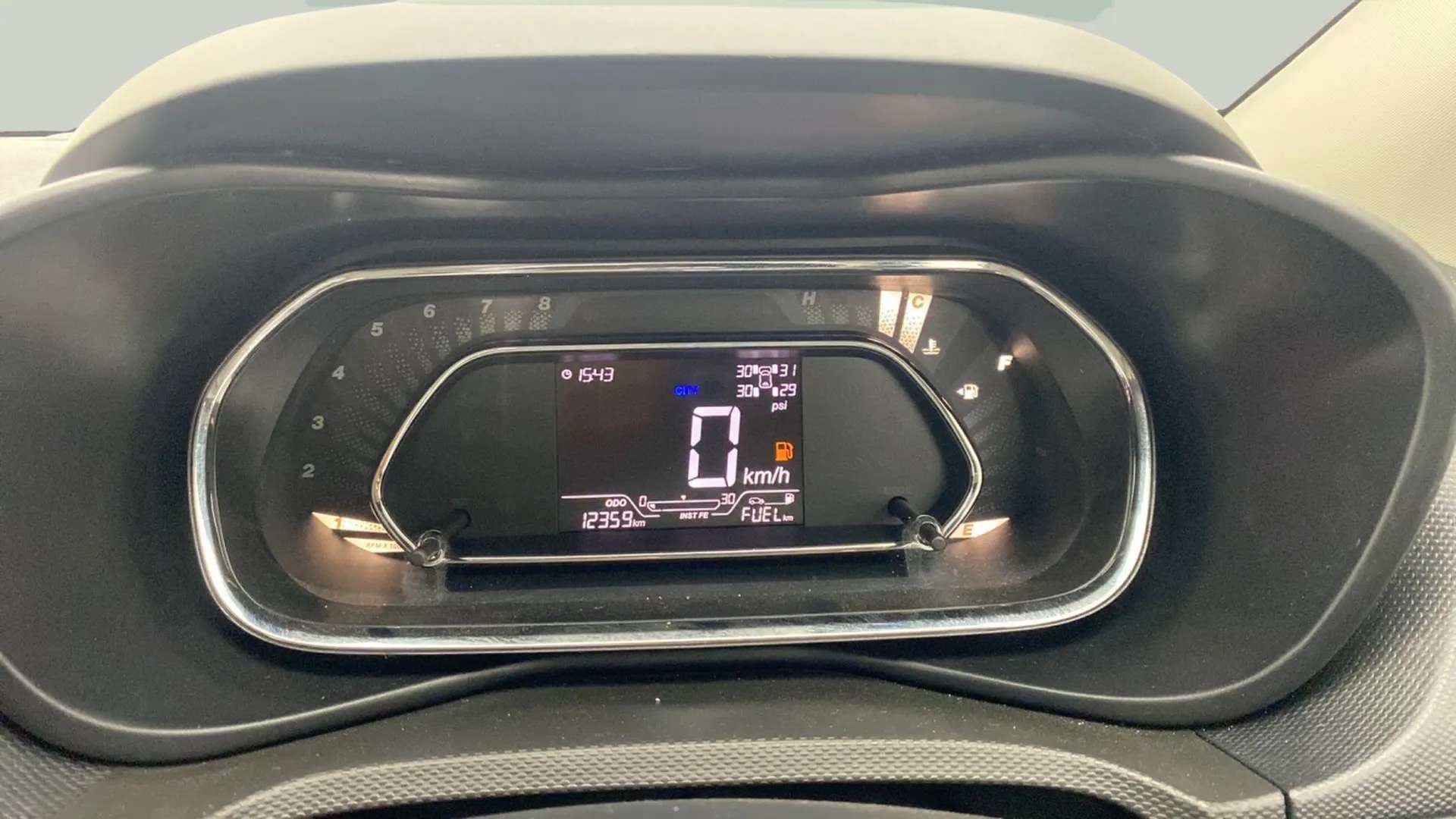 Instrument cluster of a Tata Nexon 2017-2023