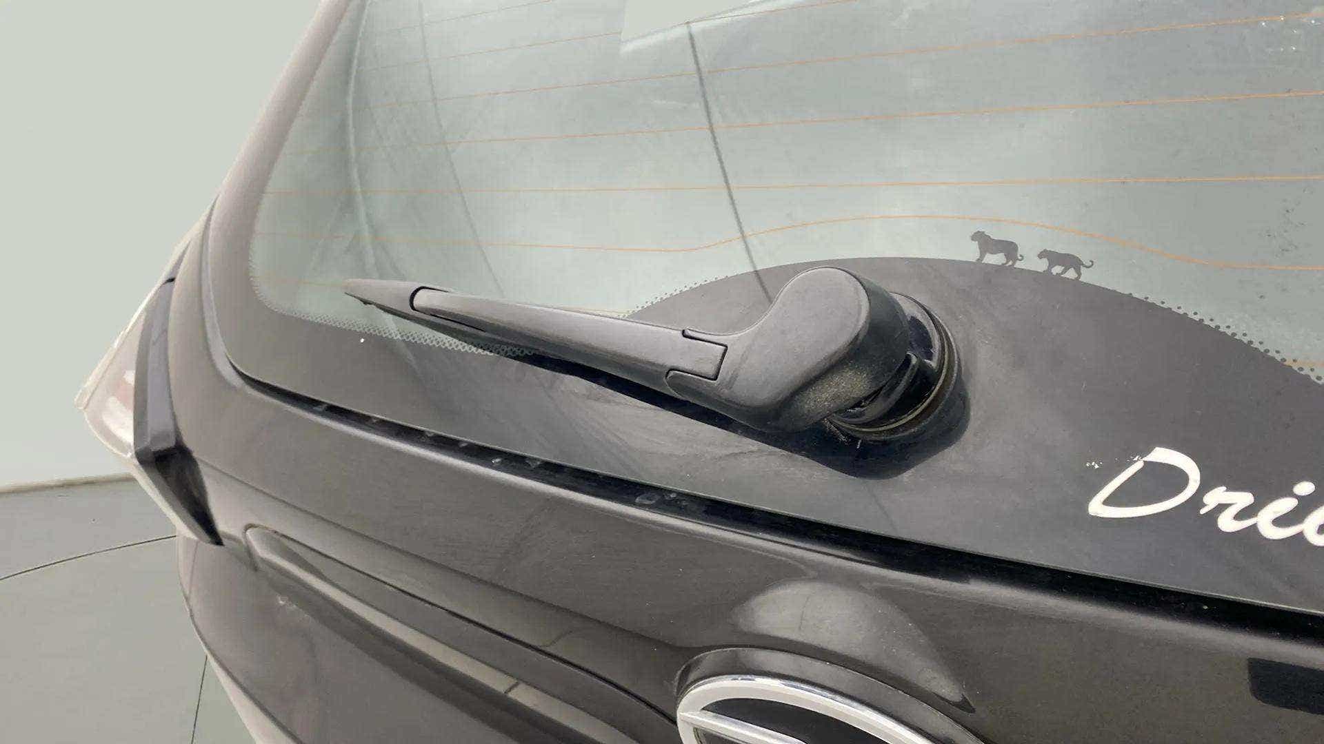 Rear windshield wiper of a Tata Nexon 2017-2023