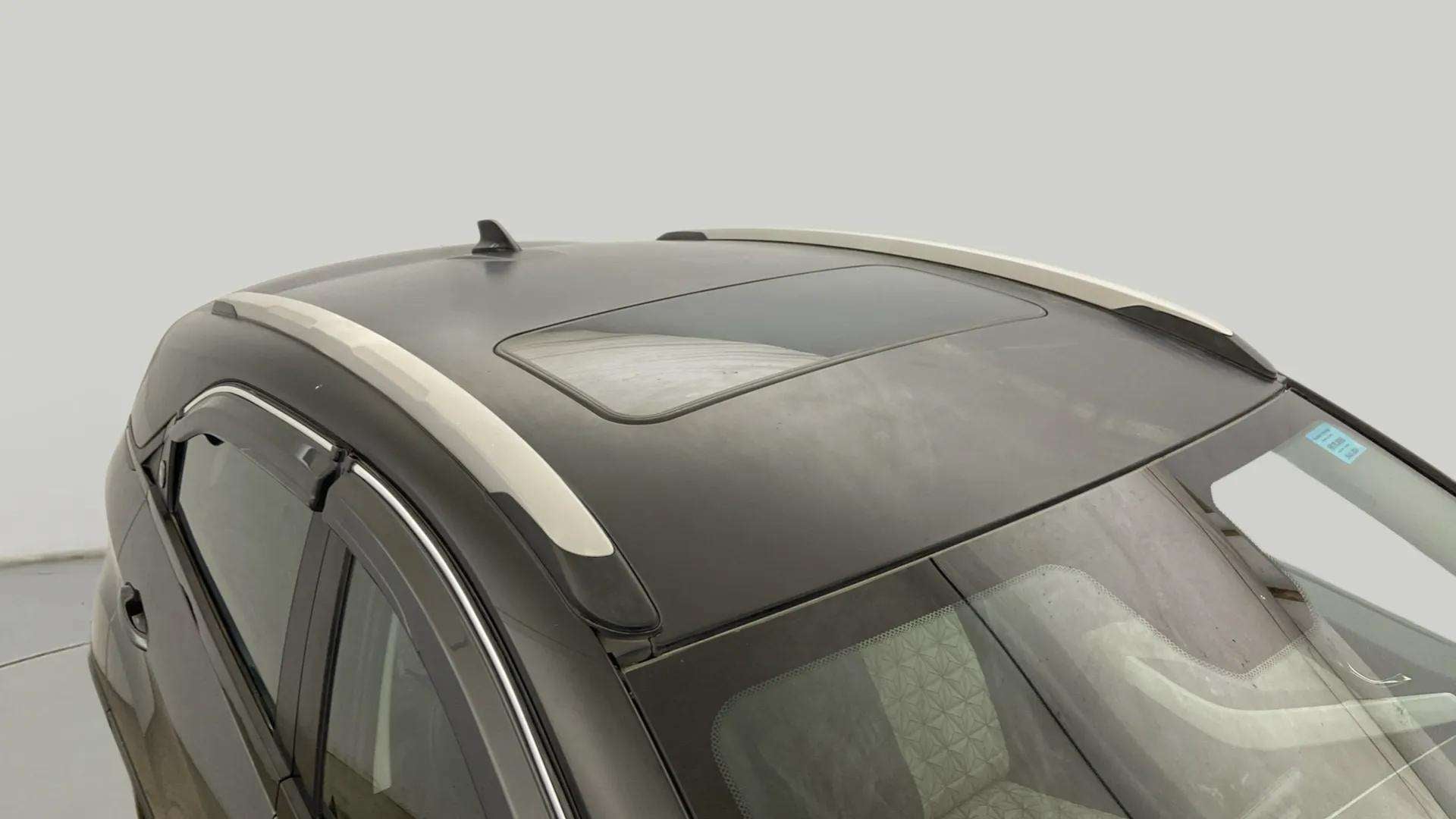 Sunroof close-up of a Tata Nexon 2017-2023