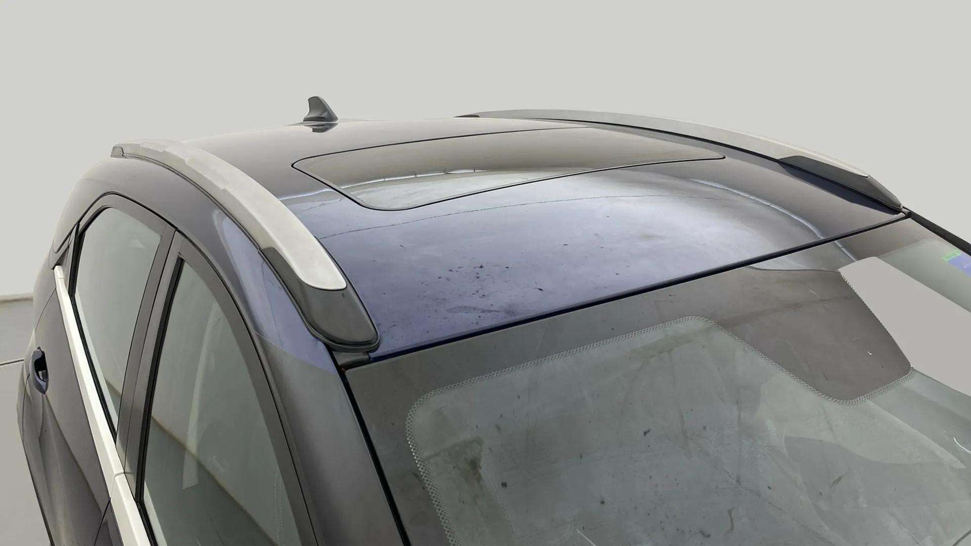 Sunroof and roof rails view of a Tata Nexon 2017-2023
