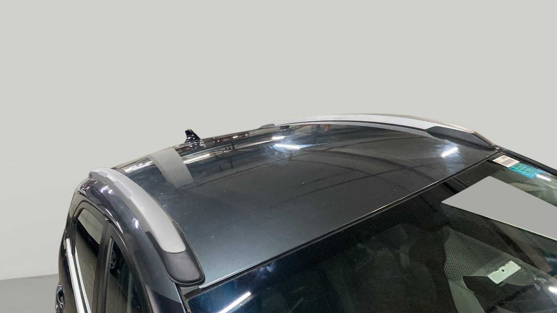 Sunroof and roof rails view of a Tata Nexon 2017-2023