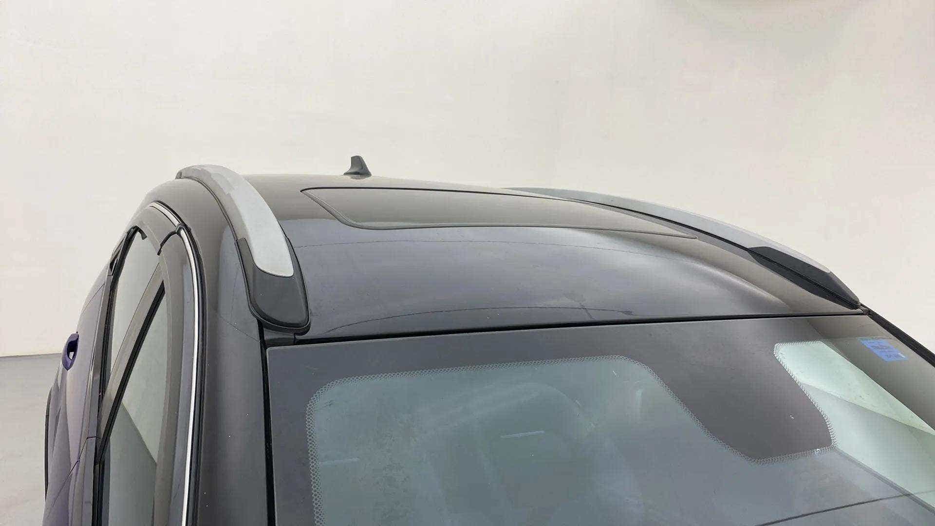 Sunroof and roof rails view of a Tata Nexon 2017-2023